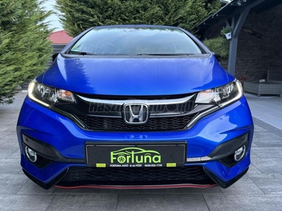 HONDA JAZZ 1.5 Dynamic VÉGIG VEZETETT SZERVÍZKÖNYV AZONNAL ELVIHETŐ GARANCIÁLIS GÉPJÁRMŰ!