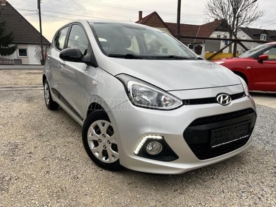 HYUNDAI I10 1.0i Black Line