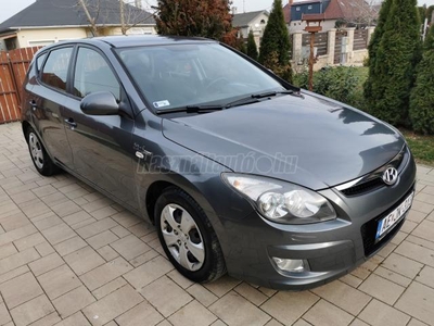 HYUNDAI I30 1.4 DOHC Comfort FRISS MŰSZAKI VIZSGA!+DIGITÁLIS KLÍMA. BŐR MULTIKORMÁNY. KÖDLÁMPA. 8 KERÉK Stb