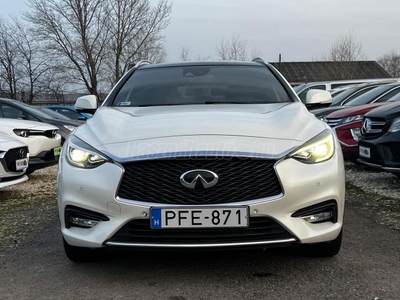 INFINITI Q30 2.2d Premium AWD DCT GYÖNGYHÁZ FÉNYEZÉS / BŐR / NAVI / ÜLÉSFŰTÉS / XENON / 1 ÉV GARANCIA!!