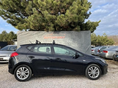 KIA CEE'D 1.4 CVVT LX Base 2 ÉV GARANCIA. RENDSZERESEN KARBANTARTOTT. GARANTÁLT KM