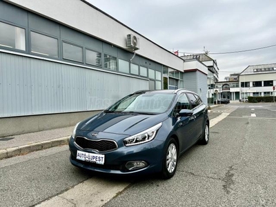 KIA CEE'D SW 1.6 GDI Limitált VEZ.SZ.KÖNYV-KLIMA-TOL.RADAR-ÜLÉSFŰTÉS-PANORÁMA TETŐ !!!