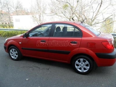 KIA RIO 1.4 EX FRISS MŰSZAKIVAL