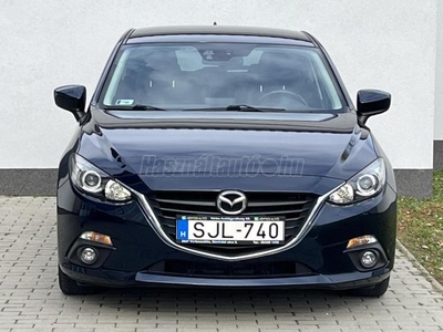 MAZDA 3 Sport 2.0 Attraction Navi/Ülésfűtés/Tempomat/Radarok/Alufelnik/RVM/SCBS/Balesetmentes/Szervizkönyves