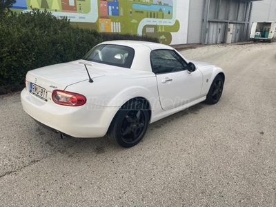 MAZDA MX-5 2.0i 16V Revolution EU5