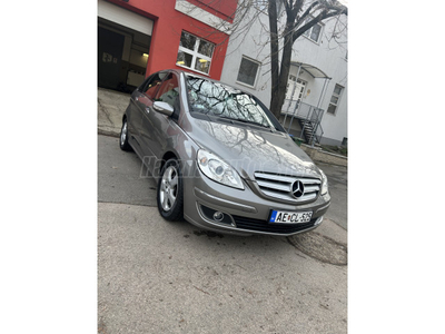 MERCEDES-BENZ B 180 CDI