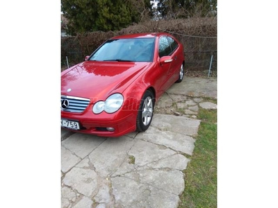 MERCEDES-BENZ C 180 Sportcoupe