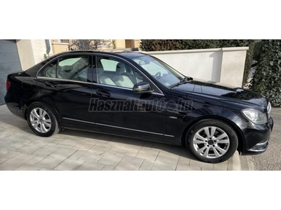 MERCEDES-BENZ C 220 CDI BlueEFFICIENCY Avantgarde (Automata)