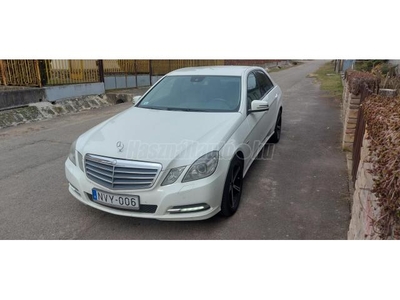 MERCEDES-BENZ E 220 CDI BlueEFFICIENCY Avantgarde (Automata)