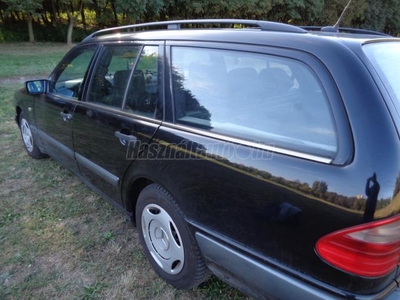 MERCEDES-BENZ E 220 T CDI Classic