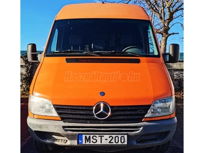 MERCEDES-BENZ SPRINTER 313 CDI 903.613 2.8T horog. fellépő. Difizár. Automata. Ülésfűtés. Súlyállítós ülés