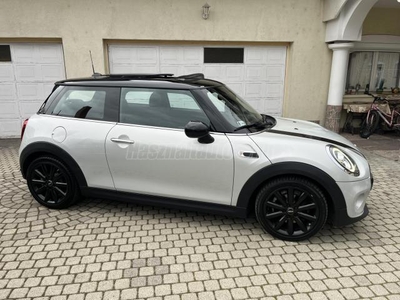 MINI COOPER 1.5