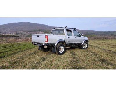 NISSAN PICK UP 2.5 4WD Navara