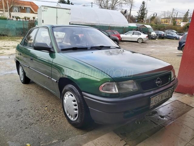 OPEL ASTRA F 1.4 16V GL (Automata)