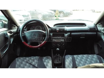 OPEL ASTRA F 1.4 16V GL Magyarországi SzervoVonóAluKp-zárTéli-Nyárigumi