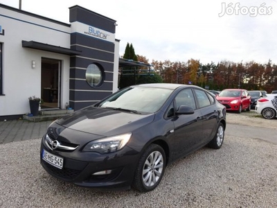 Opel Astra J Sedan 1.4 Enjoy 1 Tulaj!Megbizható...