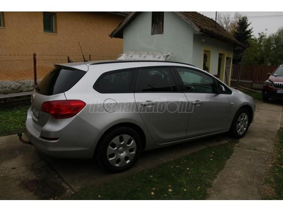 OPEL ASTRA J Sports Tourer 1.7 CDTI Sport KOMBI