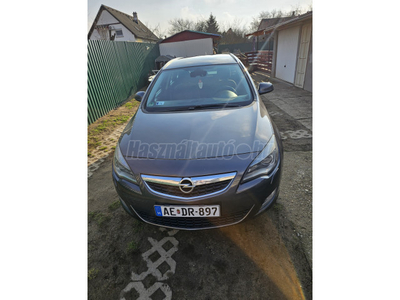 OPEL ASTRA J Sports Tourer 2.0 CDTI Sport