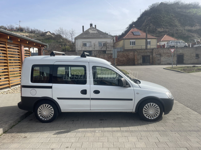 OPEL COMBO 1.4 ELSŐ TULAJOS