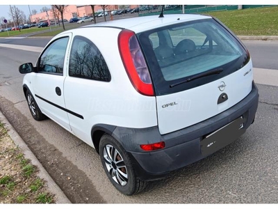 OPEL CORSA C 1.2 16V Club