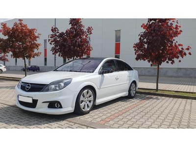 OPEL VECTRA C 2.8 V6 OPC