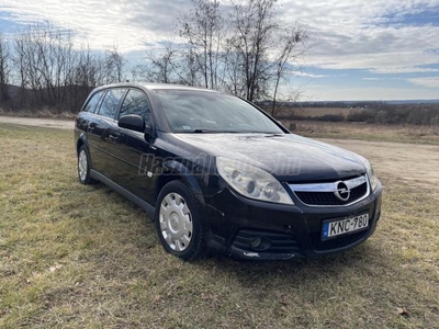 OPEL VECTRA C Caravan 1.9 CDTI Cosmo (Automata)