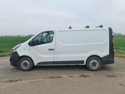 OPEL VIVARO 1.6 CDTI L1H1 2.7t Start-Stop Combi+ 158e Km. horog. radar. szervizkönyv. 1tulaj