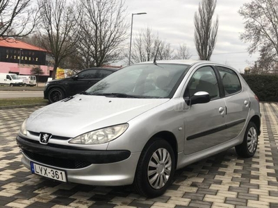 PEUGEOT 206 1.1 Husky