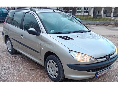 PEUGEOT 206 1.4 16V Premium