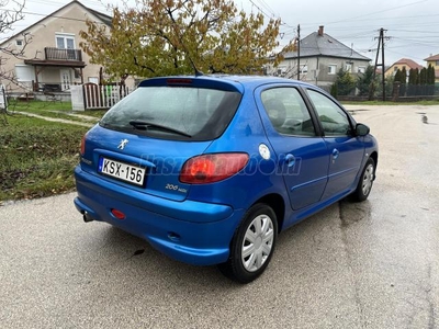 PEUGEOT 206 1.4 HDi Urban Plus