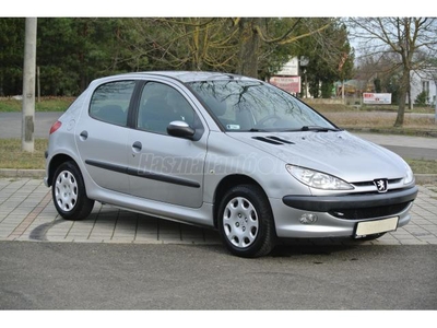 PEUGEOT 206 1.4 Sporty 105e.KM! KORRÓZIÓ MENTES GYÖNYÖRŰ ÁLLAPOT! AZONNAL ELVIHETŐ