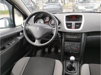 PEUGEOT 207 1.4 VTi Trendy Magyarországi! Szervizkönyves!