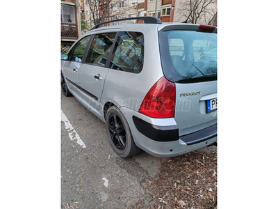 PEUGEOT 307 2.0 HDi Sportline