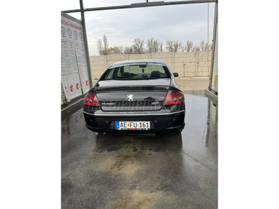 PEUGEOT 407 2.0 HDi Sportline