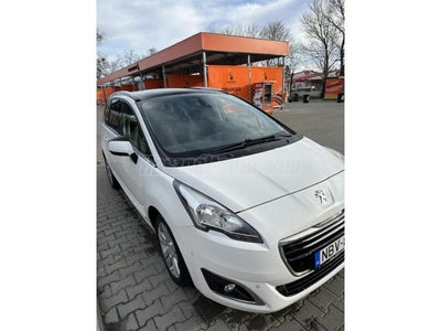 PEUGEOT 5008 1.6 THP Allure (Automata)