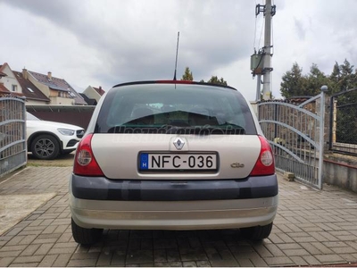 RENAULT CLIO 1.4 16V Expression