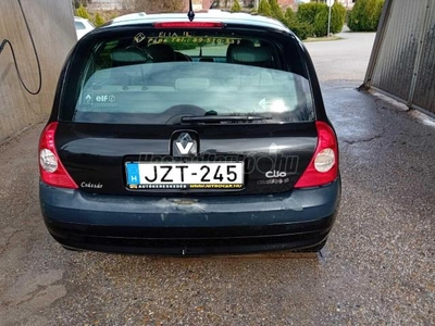 RENAULT CLIO