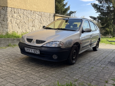 RENAULT MEGANE 1.4 16V Alize