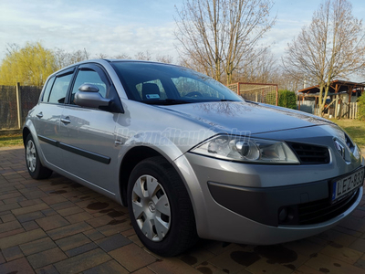 RENAULT MEGANE 1.5 dCi Privilege