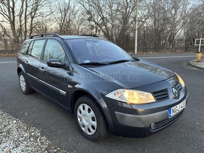 RENAULT MEGANE Grandtour 1.6 Dynamique Megkímélt! Friss vizsga! 238.000KM! Új vezérlés+okoskerék!