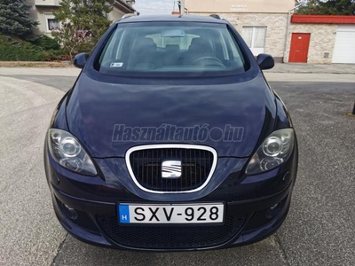 SEAT ALTEA XL 2.0 PD TDI 16V Stylance DSG VEZ.SZERVIZKÖNYV-ÜLÉSFŰTÉS-XENON-TEMPOMAT-DUPLA DIGITKLÍMA!