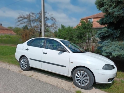 SEAT CORDOBA 1.6 Premium