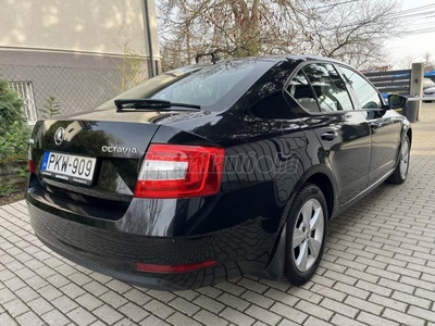 SKODA OCTAVIA 1.6 CR TDI Style Magyarországi. Vezérlés frissen cserélve