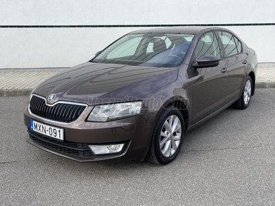 SKODA OCTAVIA 1.6 CR TDI Style Mo-i.Szkönyv. 2 Tulaj