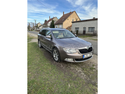 SKODA SUPERB 2.0 CR TDI Elegance 4x4