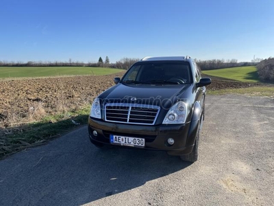 SSANGYONG REXTON 2.7 270 XVT Premium (Automata)