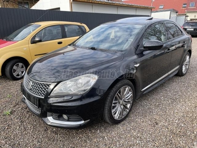 SUZUKI KIZASHI 2.4 SDLX CVT 4WD