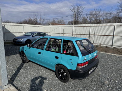 SUZUKI SWIFT 1.0 GL Cherry