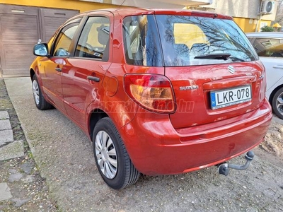 SUZUKI SX4 1.5 GC AC Klíma. Vonóhorog. Szervizkönyv