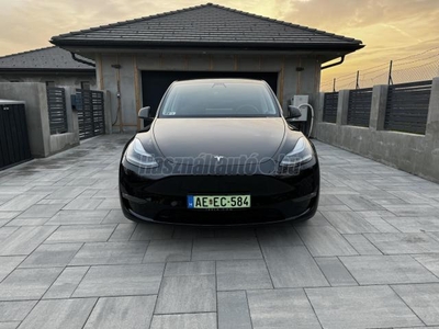 TESLA MODEL Y Performance AWD (Automata)